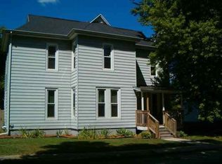 106 N Oak St, Lexington, IL 61753