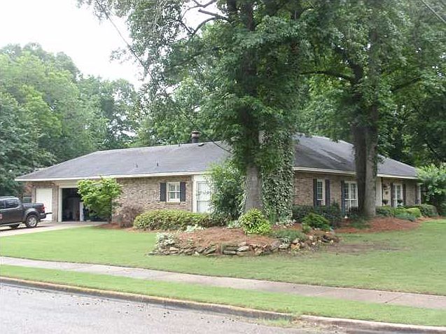1st image of 522 Grove Park Dr
