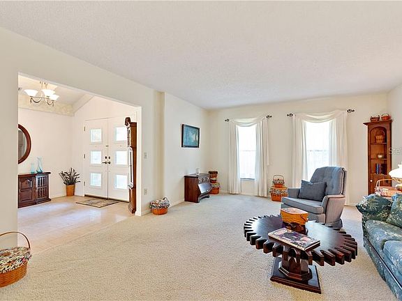 5th image of 4502 Sugartree Dr W