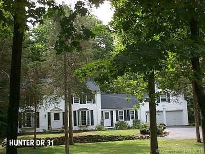 31 Hunter Dr, West Hartford, CT, 06107