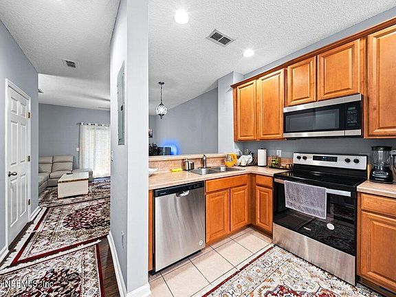 5th image of 1482 LANDAU Road
