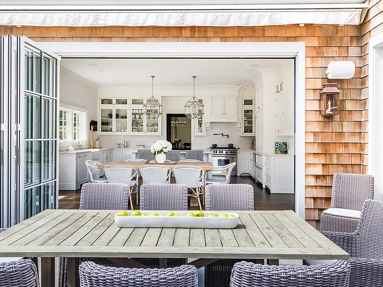 24 Halsey Neck Ln — Photo 15