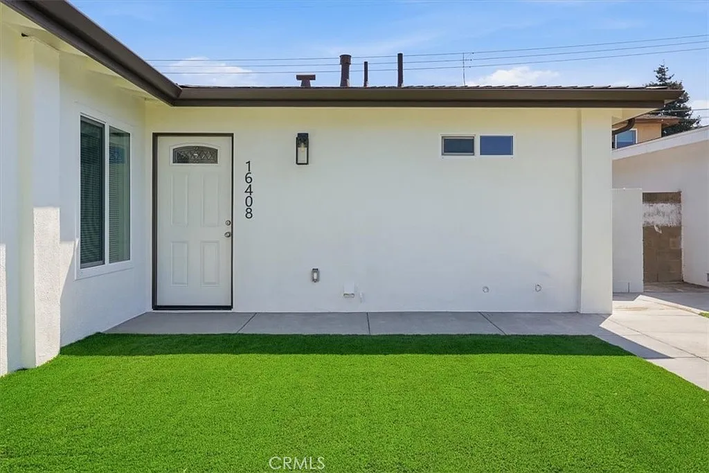 3 bed, 1180 sqft, $4,500 — Photo 1