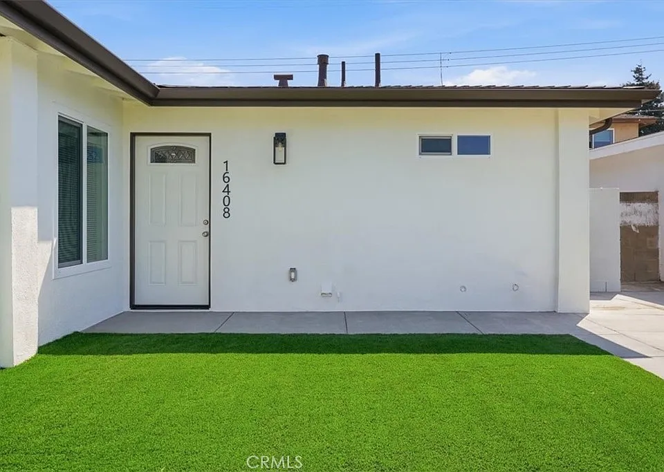16402 San Jacinto St