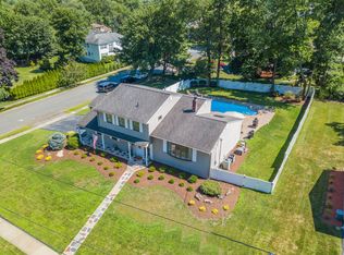 44 Wellington Dr, Wayne, NJ 07470