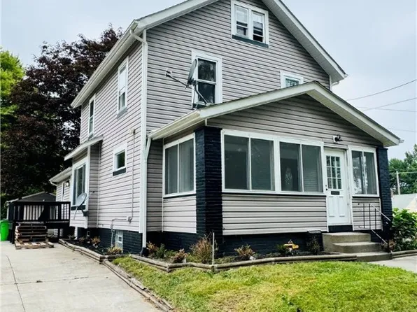 1233 Woodland Ave, Alliance, OH 44601