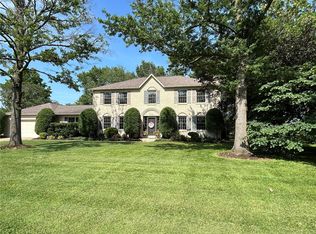 306 Ridge Dr, Sikeston, MO 63801