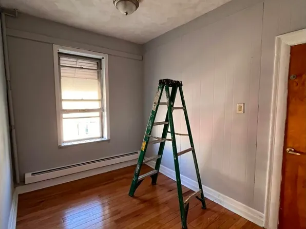 111 Baldwin Avenue image 4 of 7