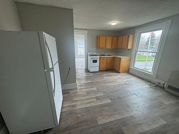 4th image of 334 Clay St APT 5