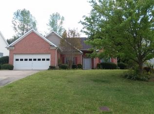 12332 Molly Sue Ln, Fayetteville, GA