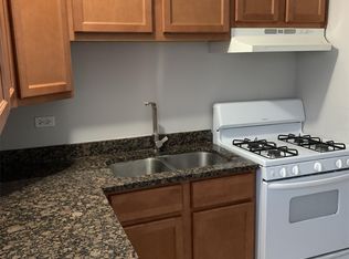 7315 W 71st St APT 103, Bridgeview, IL 60455