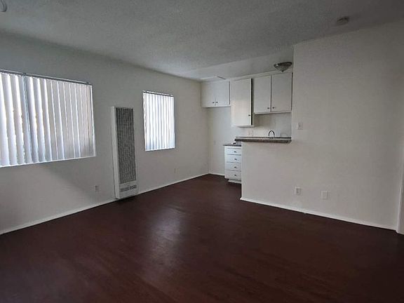 4th image of 7723 Milton Ave APT A