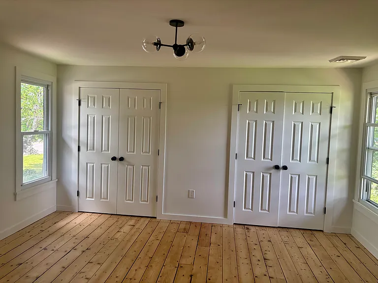 749 Broadway — Photo 15