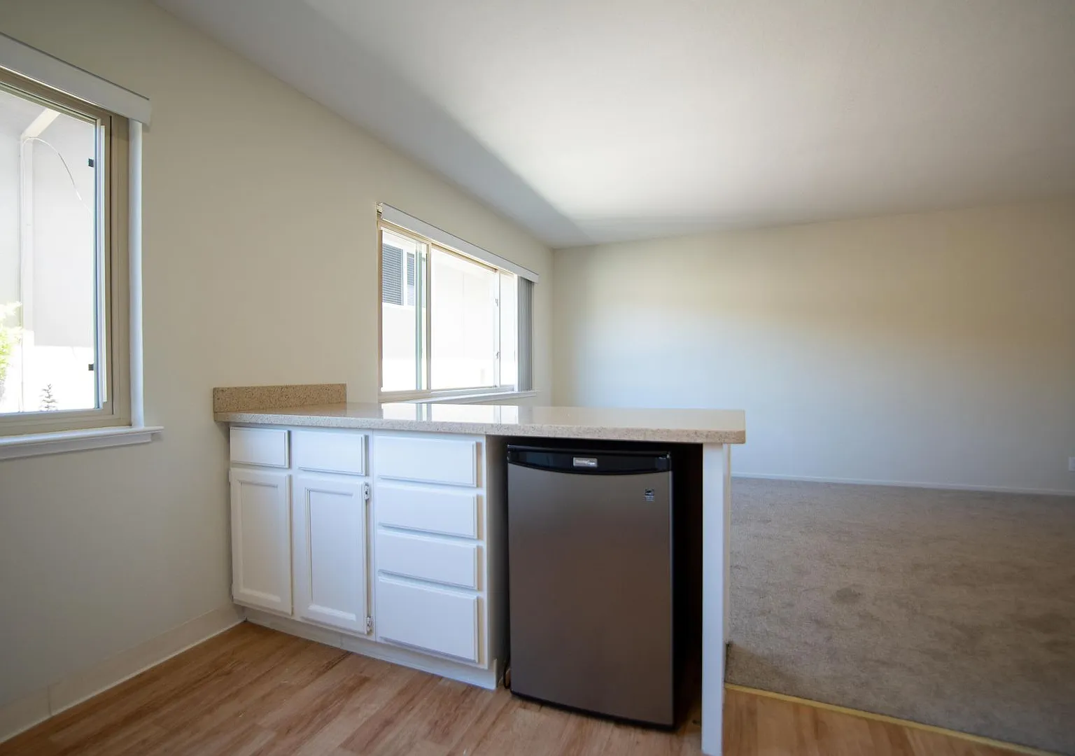 1439 Floribunda Av. — Photo 4