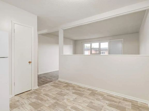 2nd image of 30 Spence St #8