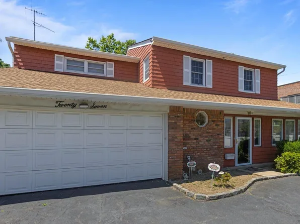 27 Rockaway Turnpike, Lawrence, NY 11559