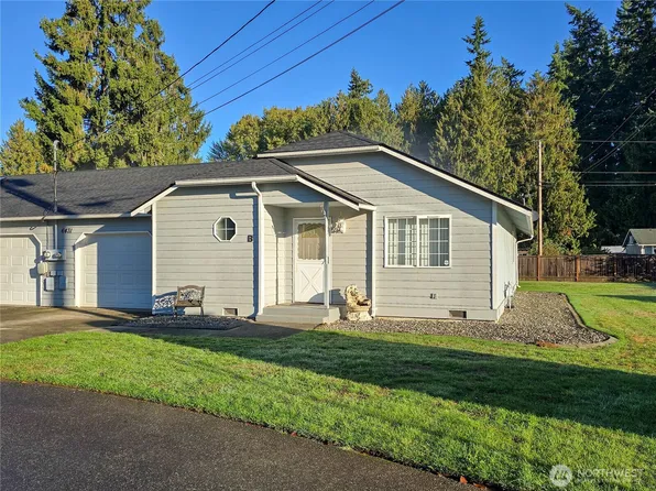 6431 88th Street NE #B, Marysville, WA 98270