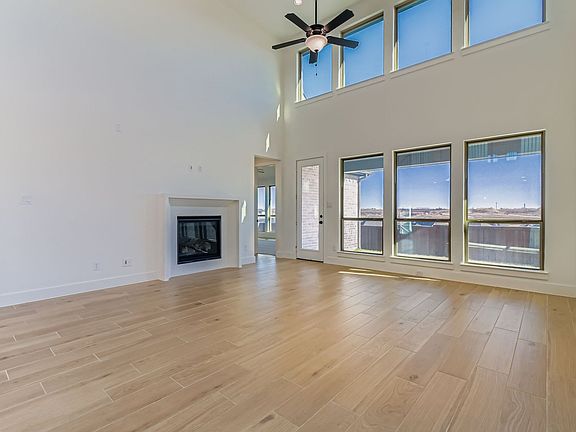 123 Caprock - Living Area