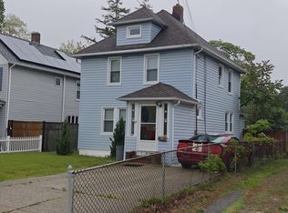 53 Mulford St, Patchogue, NY 11772
