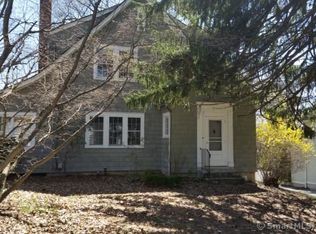 10 Baker Ave, Westport, CT 06880