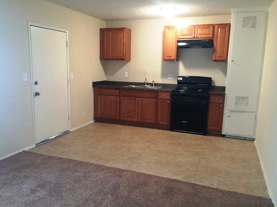 1st image of 832 W Mines Ave