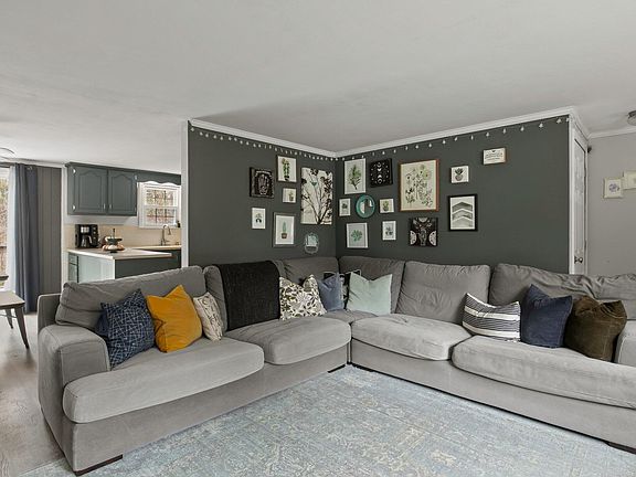 4th image of 11 Tasmania Drive