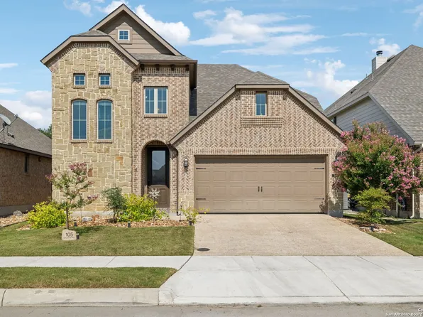 105 CHURCHILL RD, Boerne, TX 78006