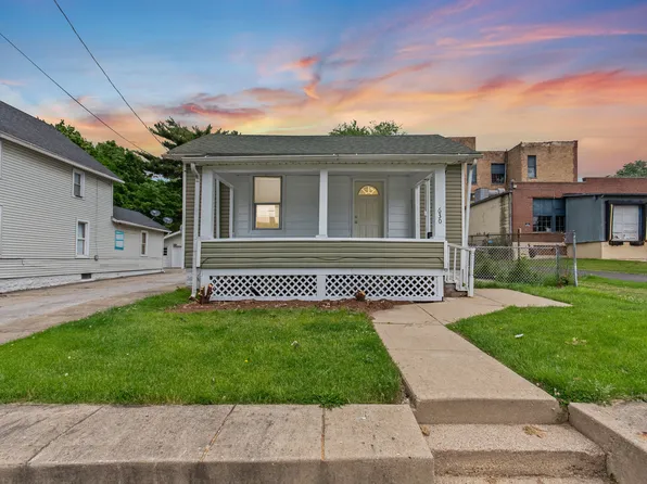 630 4th Ave, Aurora, IL 60505
