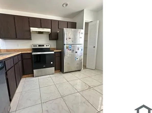 861 NE 209th Ter APT 203, Miami, FL 33179