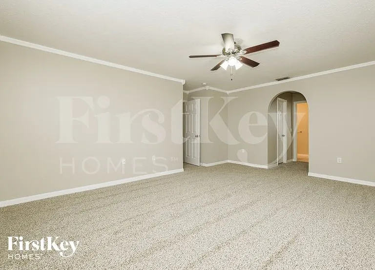 6430 Gondola Dr — Photo 8