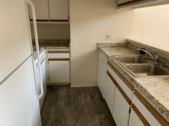 2nd image of 1230 N Cherokee Ave APT 203