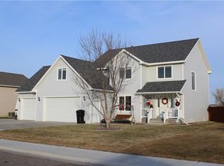 517 W 14th St, Hardin, MT 59034