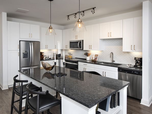 2180 Shadowood Pkwy SE #118