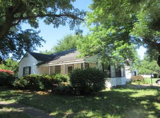 647 3rd St, Plainville, IN