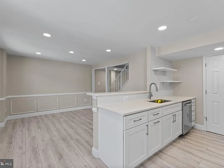 4305 Birchlake Ct — Photo 15