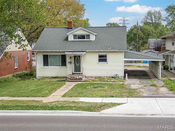 3rd image of 1308 Troy Rd