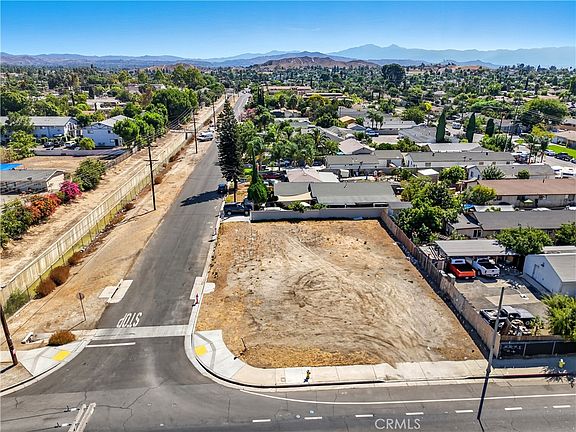 2nd image of 0 Cypress Ave