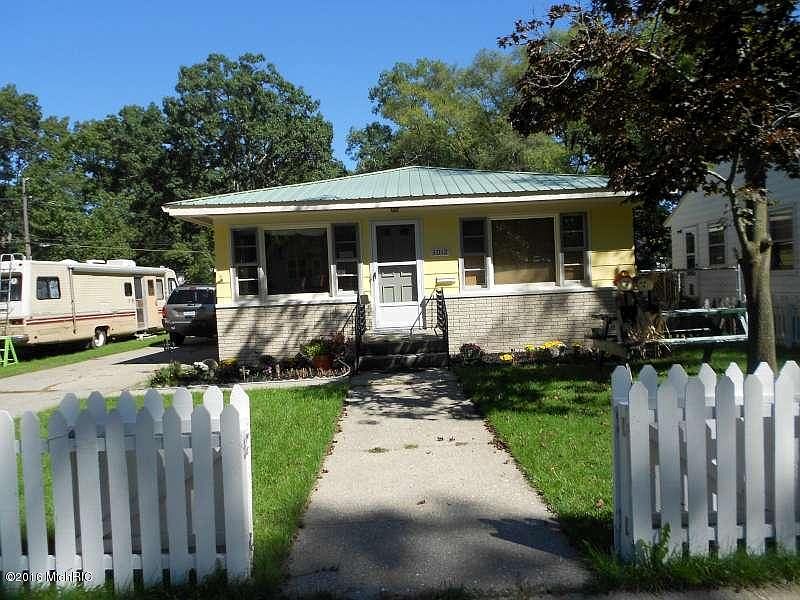 1st image of 3012 Morton Ave