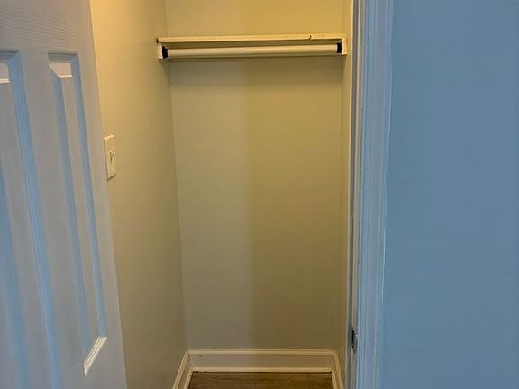 2nd image of 820 N Lakewood Ave #3