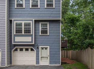 137 Cannongate Iii Rd, Nashua, NH 03063