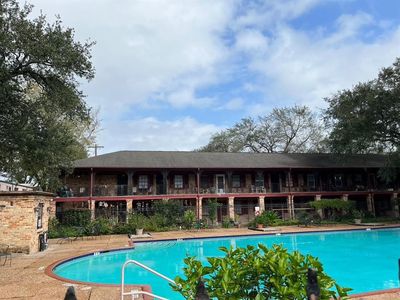 5216 Arboles Dr APT 8, Houston, TX, 77035