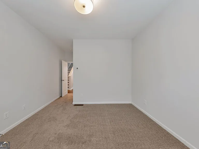 910 Brees Ct — Photo 14