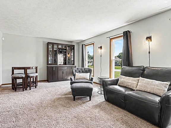 3rd image of 18309 Burton Ct