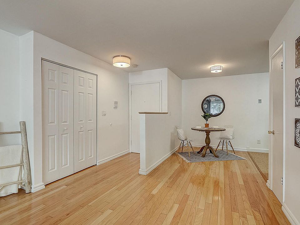 1st image of 2025 E Greenwich Ave Unit 112