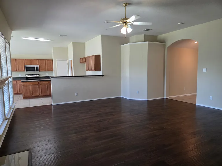 12100 Worthwood St — Photo 27