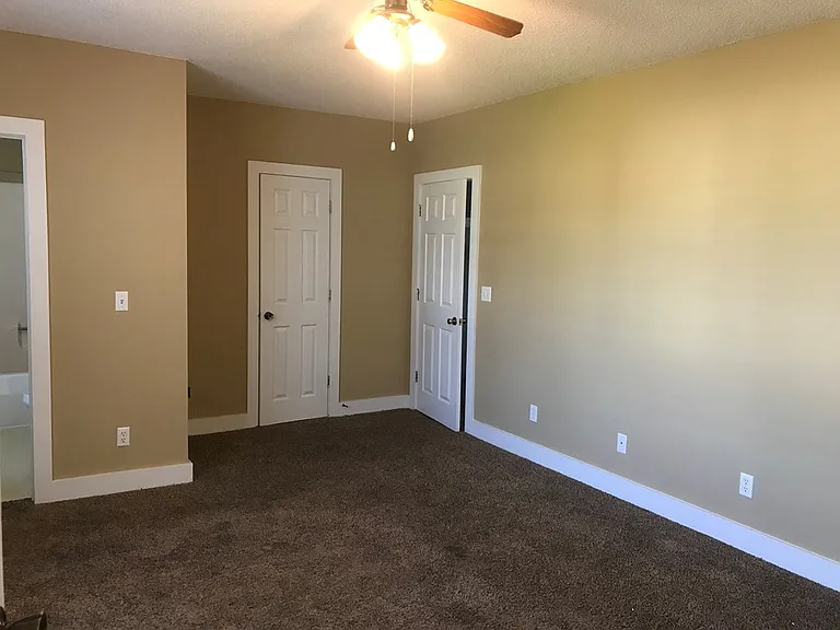 109 Highland Ave — Photo 5