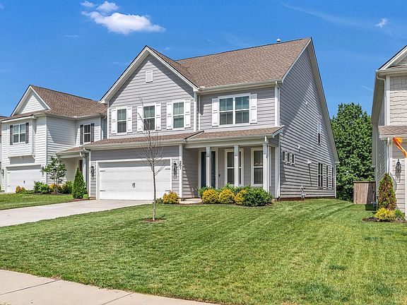 3rd image of 261 Cornice Dr