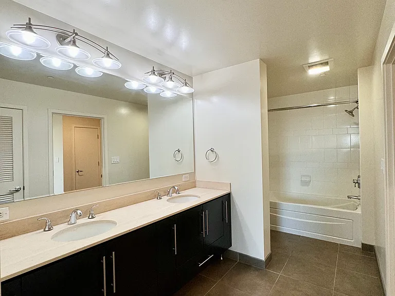 88 E San Fernando St #1710 — Photo 5
