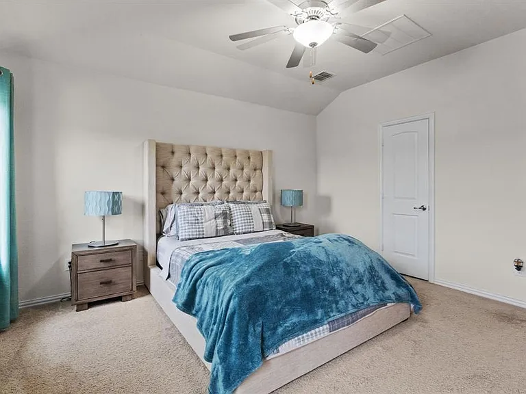671 Farmstead Dr — Photo 17