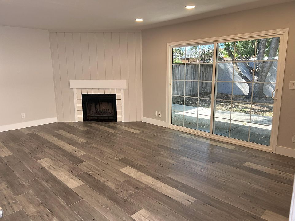 1st image of 5177 Oxbow Ct